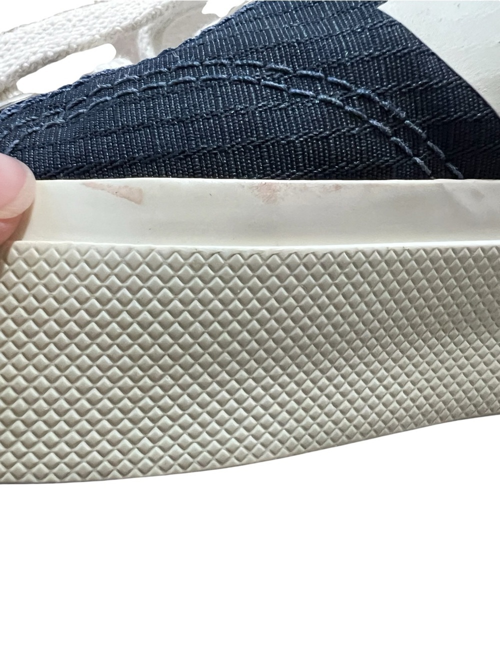 VEJA Wata II Low Ripstop Sneaker - Picture 10 of 10